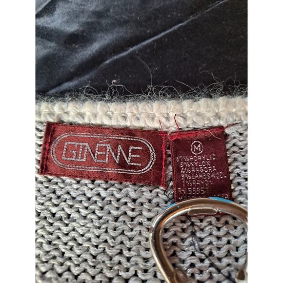 Vintage Ginenne Soft Fuzzy V-neck Sweater Tight Ribbed Hem & Sleeve Size M - Picture 3 of 6